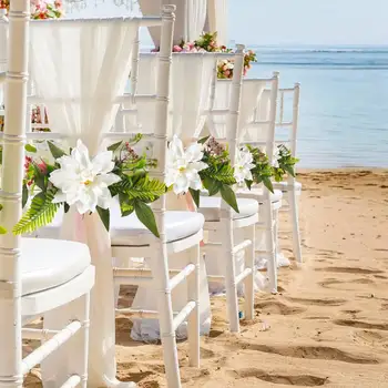 Искусственные свадебные цветы Белые украшения для стульев у прохода Церковный стул Скамейка Банты для скамей с лентой для свадебной церемонии Вечеринка дома  4